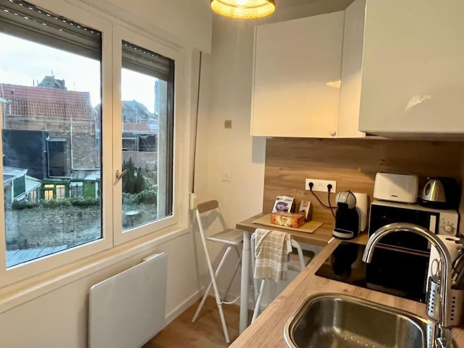 Appartement Cosy Plein Centre Douai Exterior photo